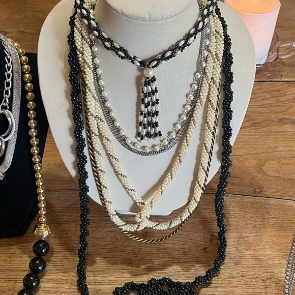 Elegant Black and Gold/Silver Jewelry Bundle - Picture 8 of 16